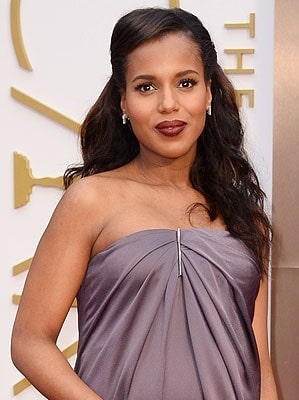 A picture of Kerry Washington showing her baby bump.